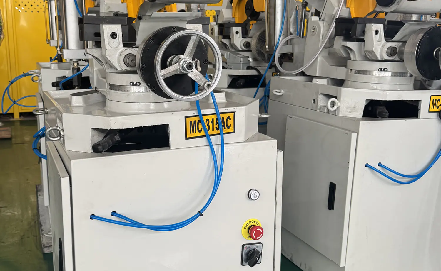 AC Series Air-Operated Semi-Automatic Pipe Cutting Machine