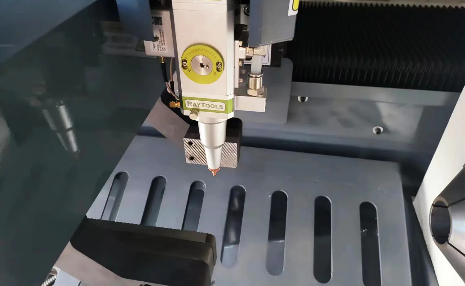 MCJG160 High-Precision Laser Tube Cutting Machine