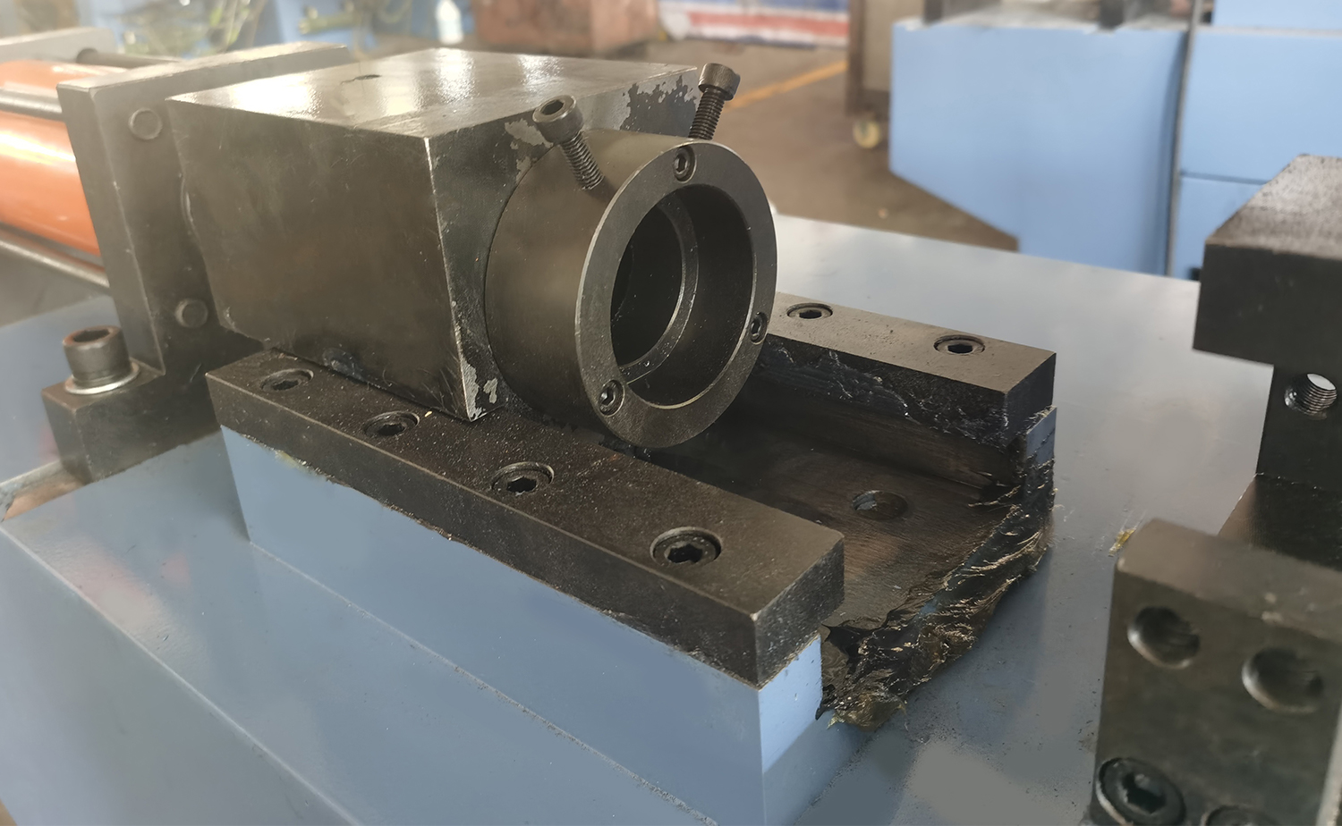 TM40 High Efficiency Automatic Single Head Tube End Forming Machine TM40 High Efficiency Automatic Single Head Tube End Forming Machine