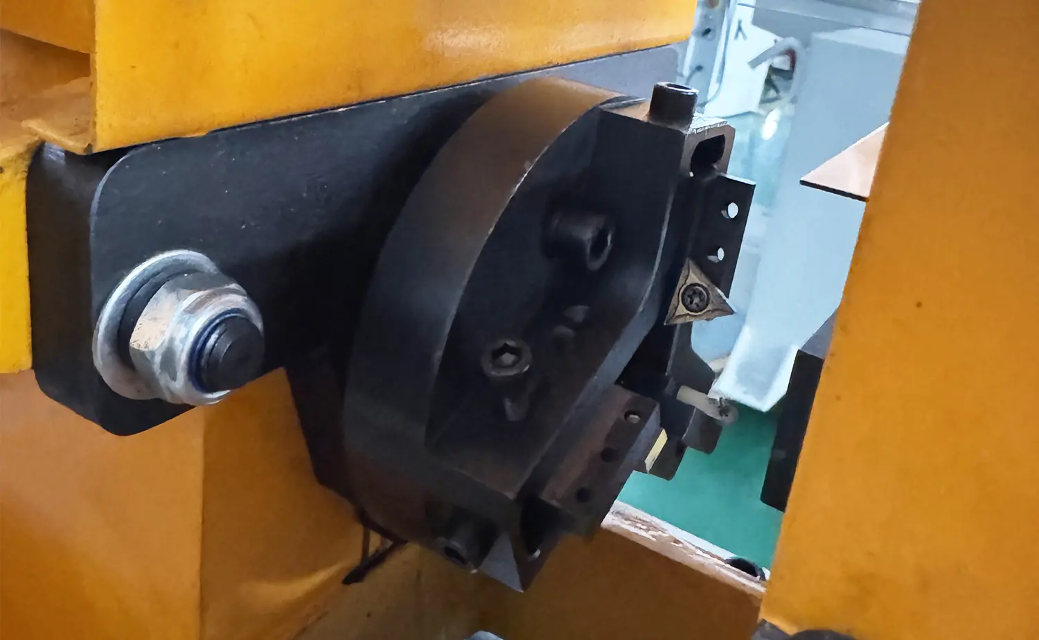 EF PV1 Series Hydraulic Semi-Automatic Tube Chamfering Machine EF PV1 Series Hydraulic Semi-Automatic Tube Chamfering Machine