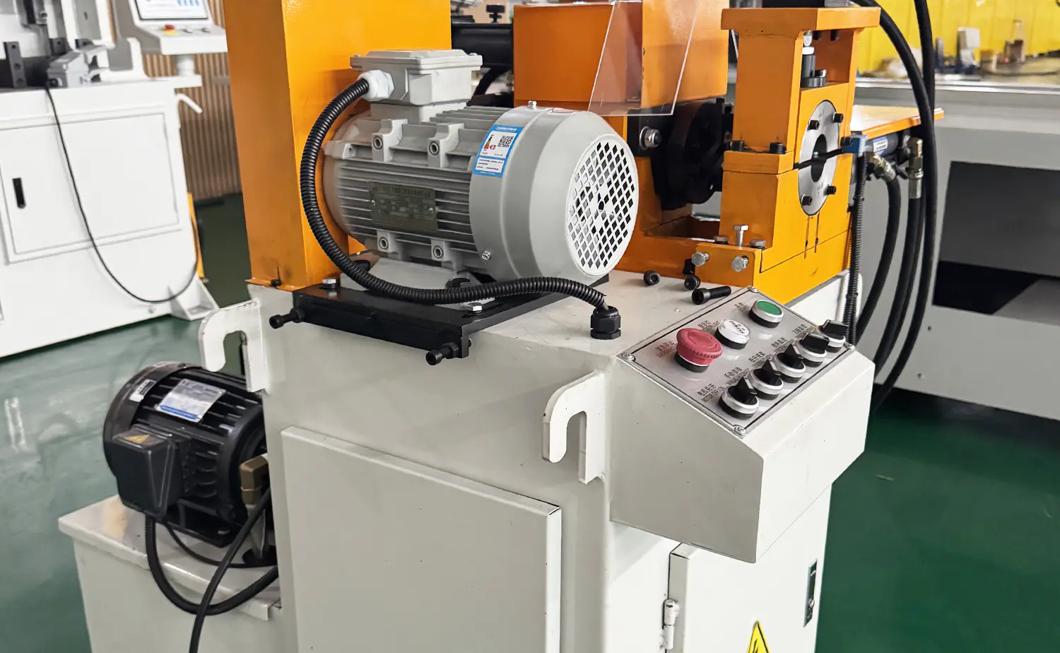 EF PV1 Series Hydraulic Semi-Automatic Tube Chamfering Machine EF PV1 Series Hydraulic Semi-Automatic Tube Chamfering Machine