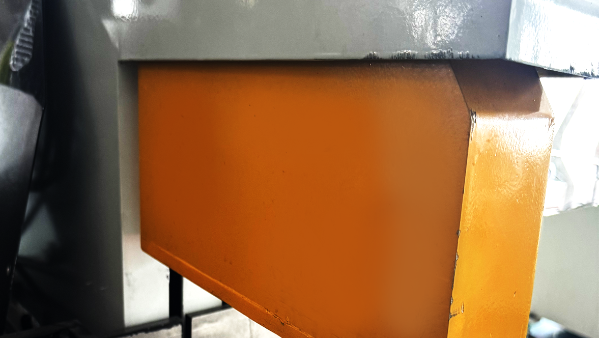 ESH Pahalang na Semi-Awtomatikong Aluminum Cutting Machine