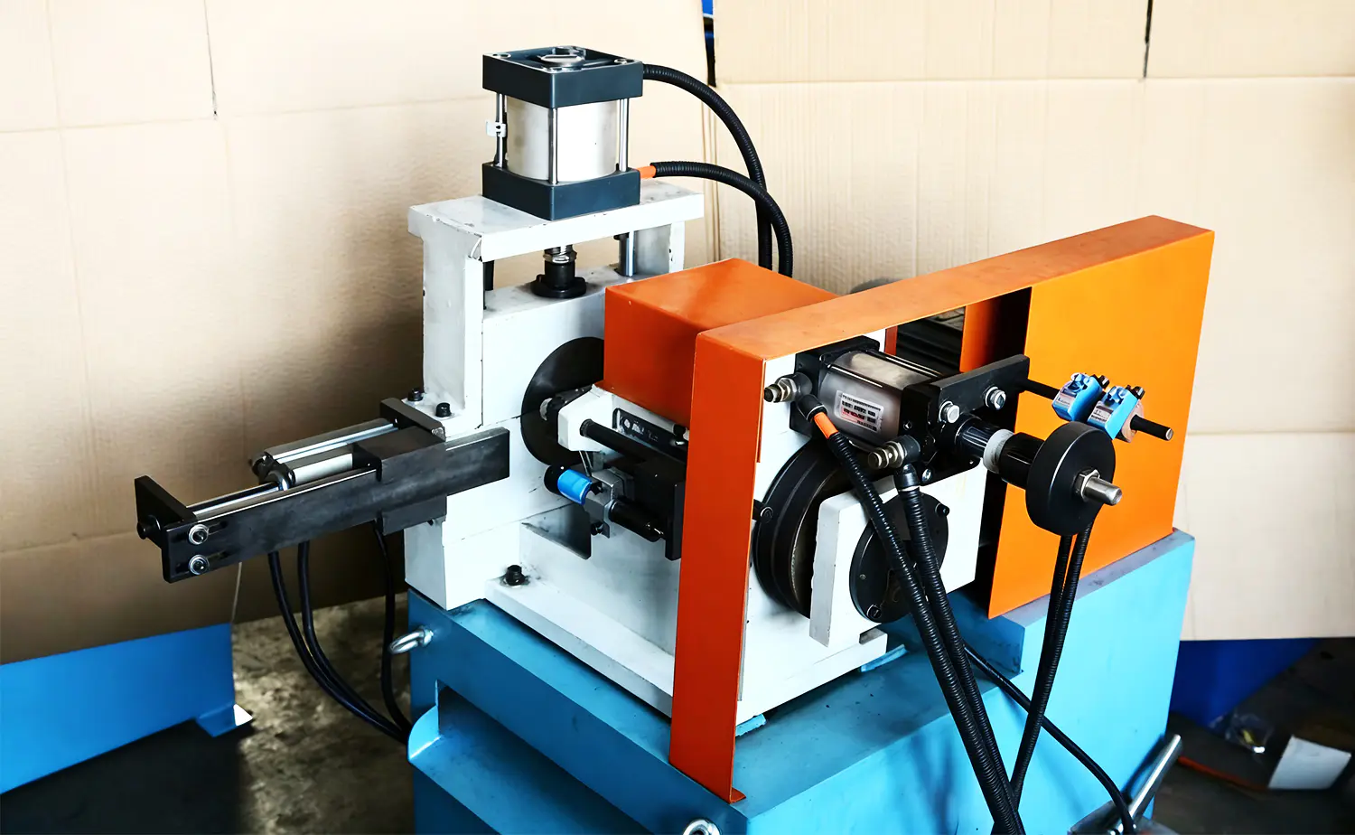 EF AC Series High Precision Single Head Tube Chamfering Machine EF AC Series High Precision Single Head Tube Chamfering Machine